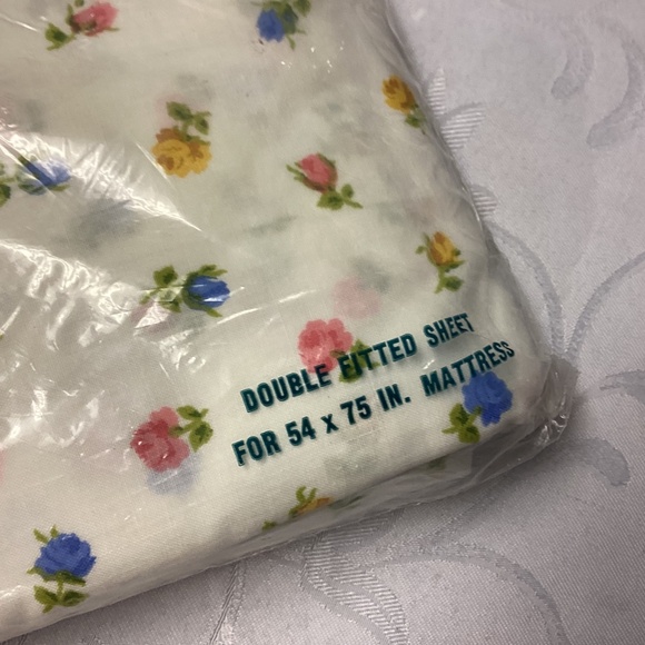 Vintage  TEA ROSE. DOUBLE SHEET. MUSLIN. - Picture 2 of 7